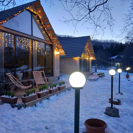 Kazbegi Cottages Qabarjina Bagian luar foto