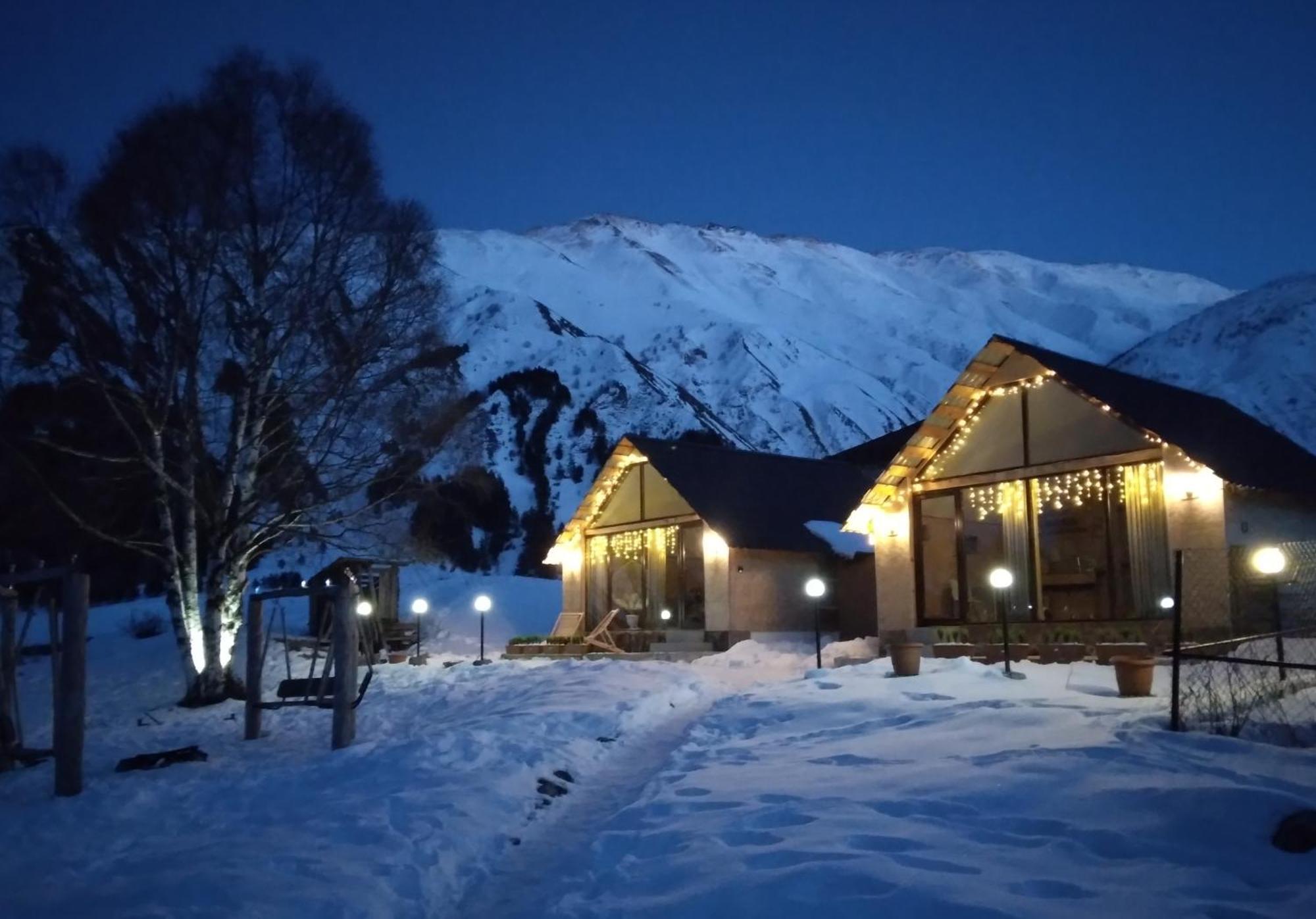Kazbegi Cottages Qabarjina Bagian luar foto